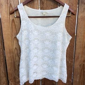 Banana Republic lace sleeveless top